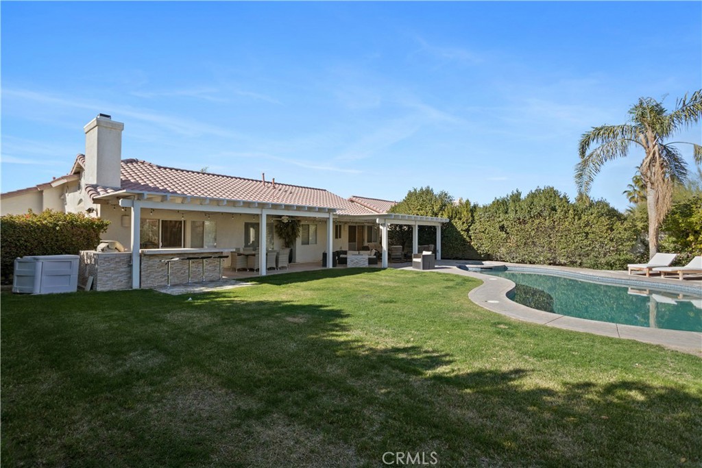 main property photo 40