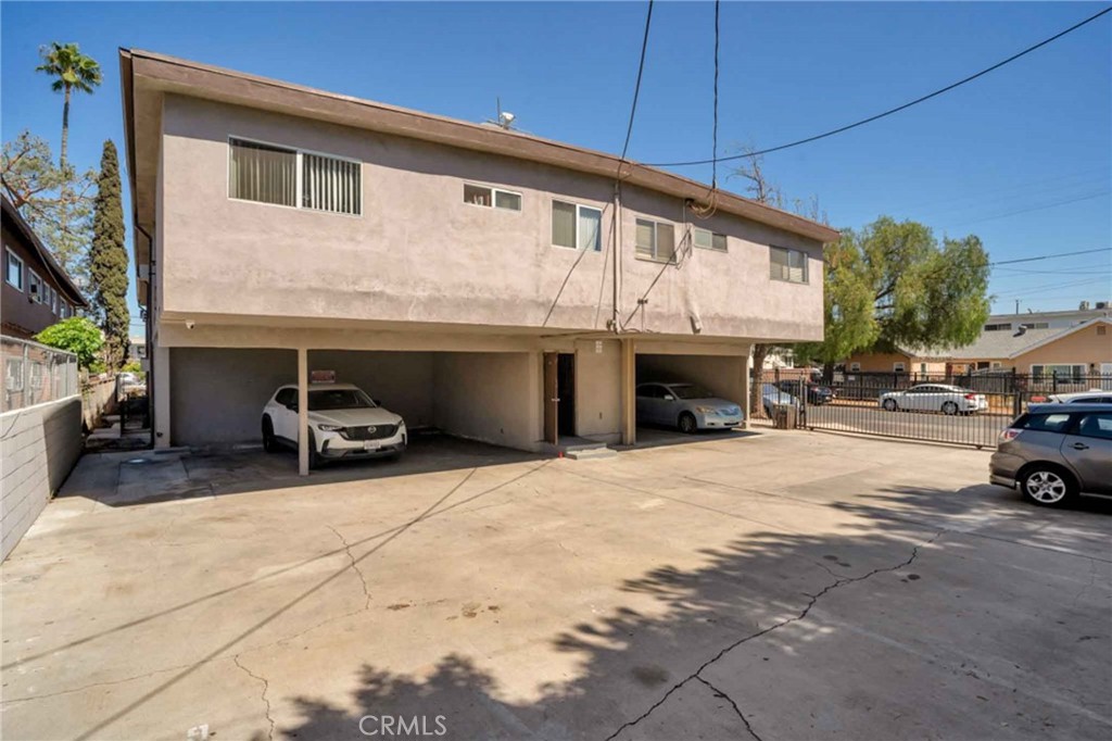 main property photo 8