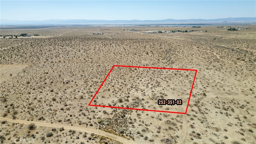 main property photo 6