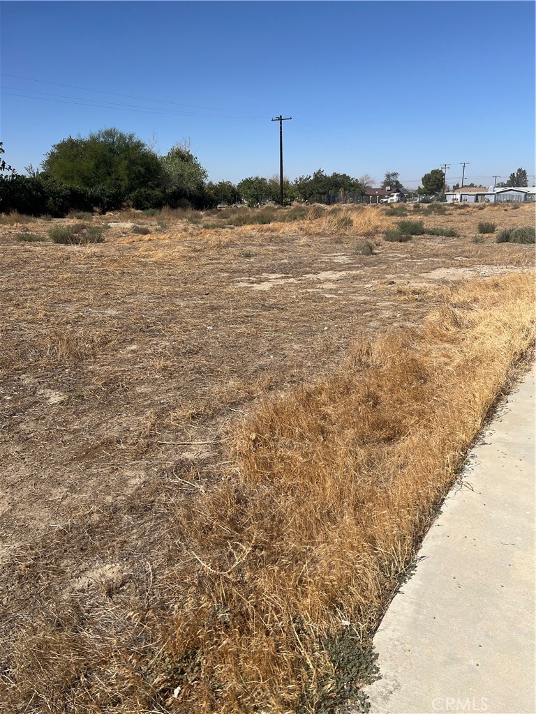 main property photo 8