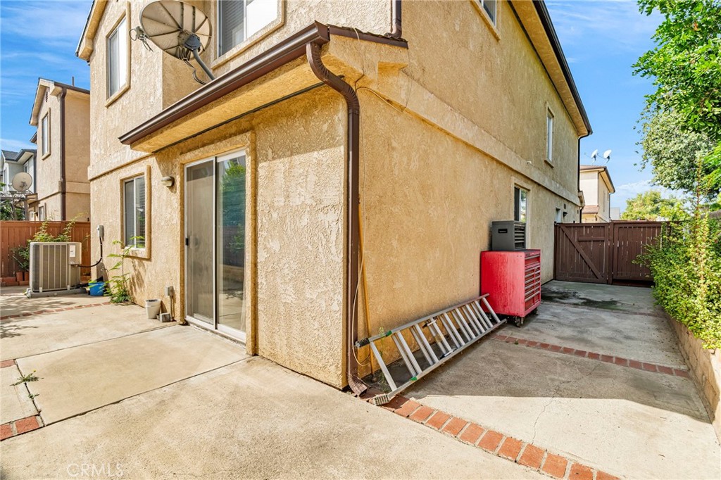 main property photo 29