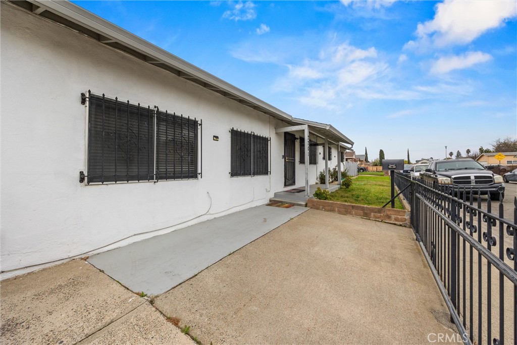 main property photo 18