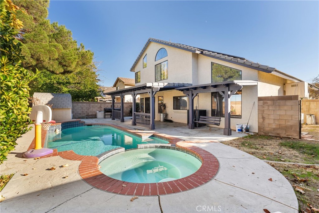 main property photo 23