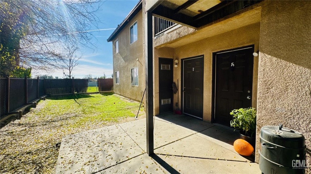 main property photo 7