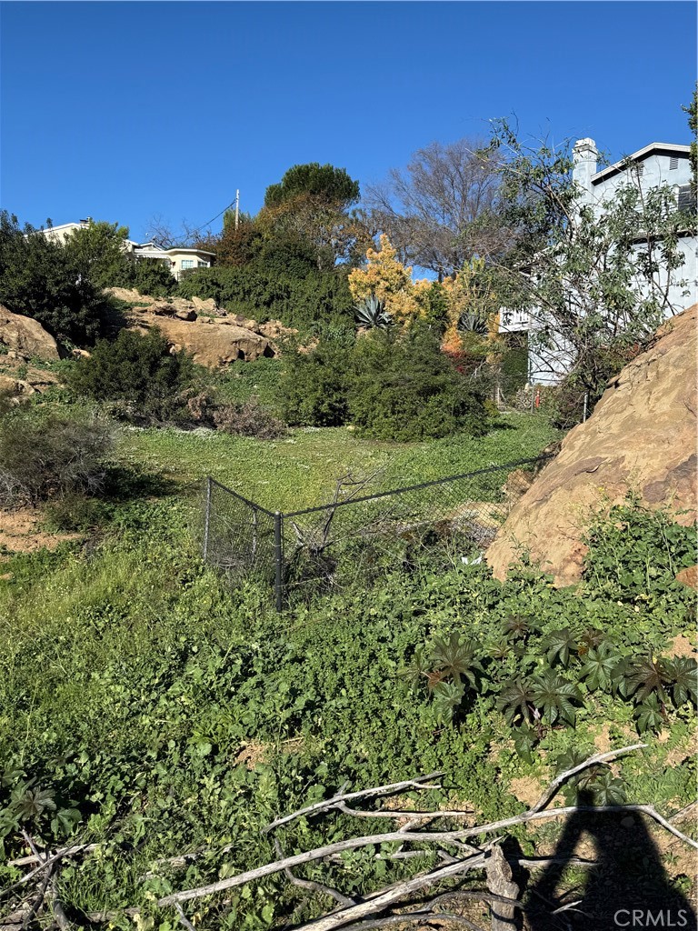 main property photo 12
