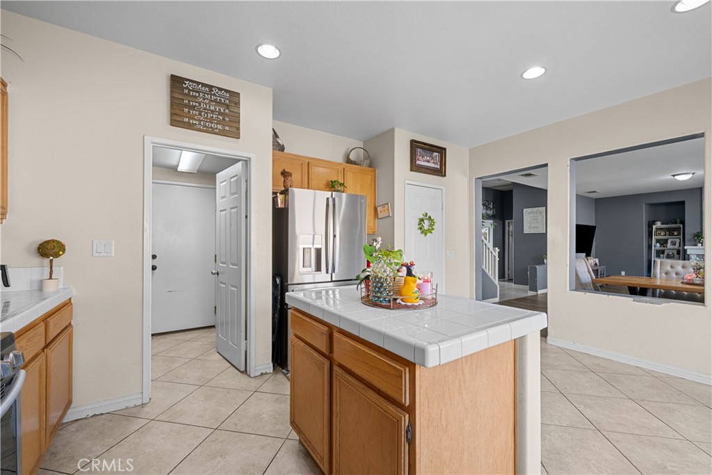 main property photo 14