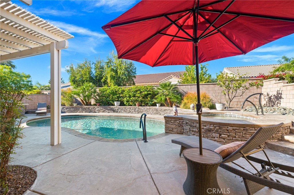 main property photo 40