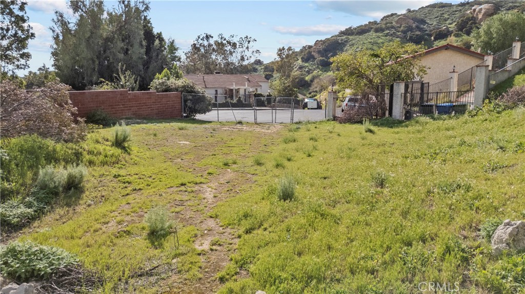 main property photo 15