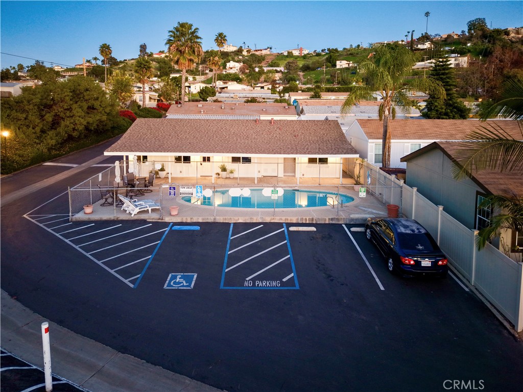 main property photo 15