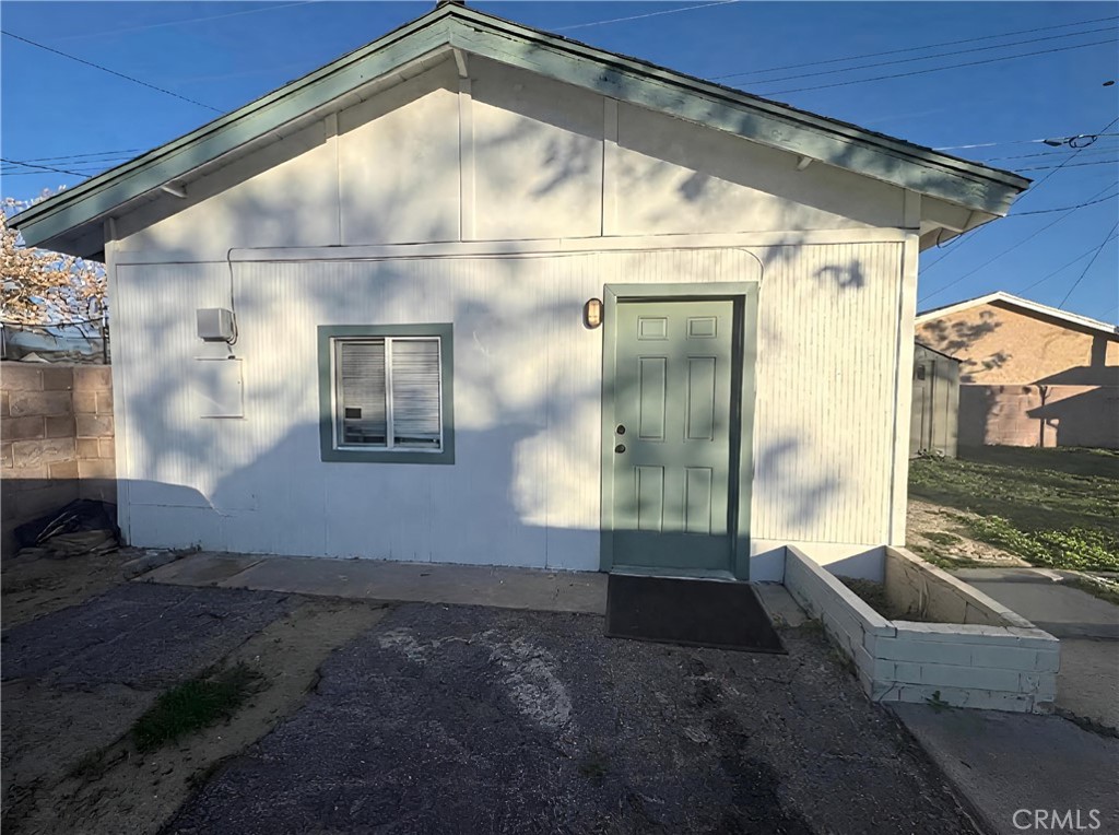 main property photo 28
