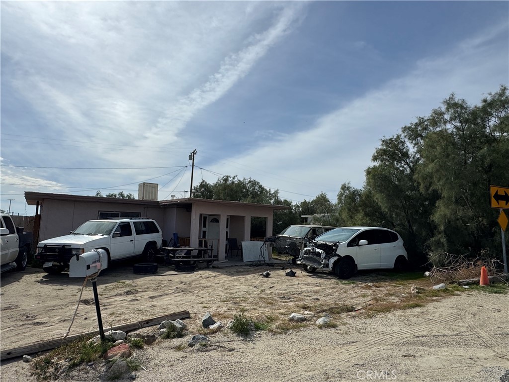 main property photo 10