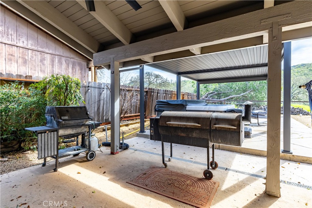 main property photo 48