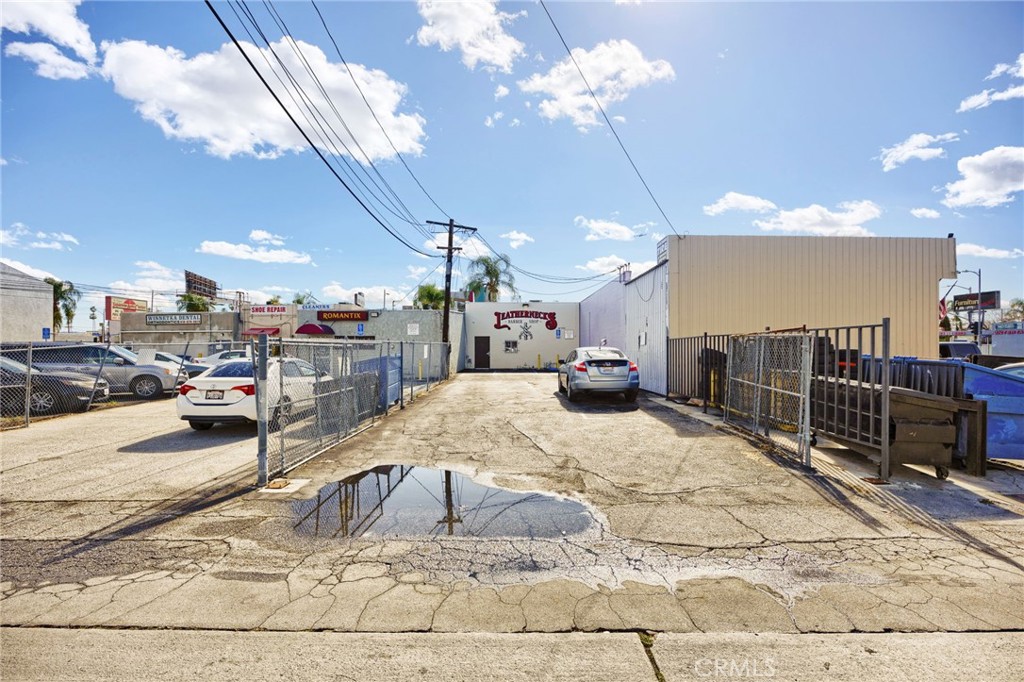 main property photo 37