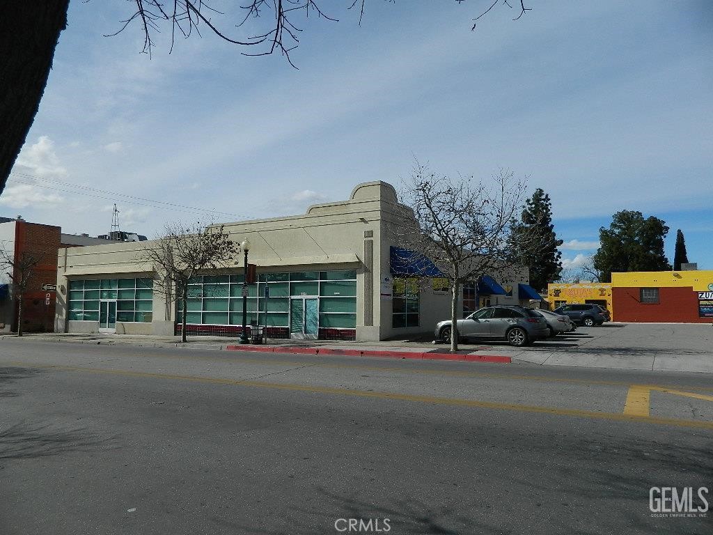 main property photo 4