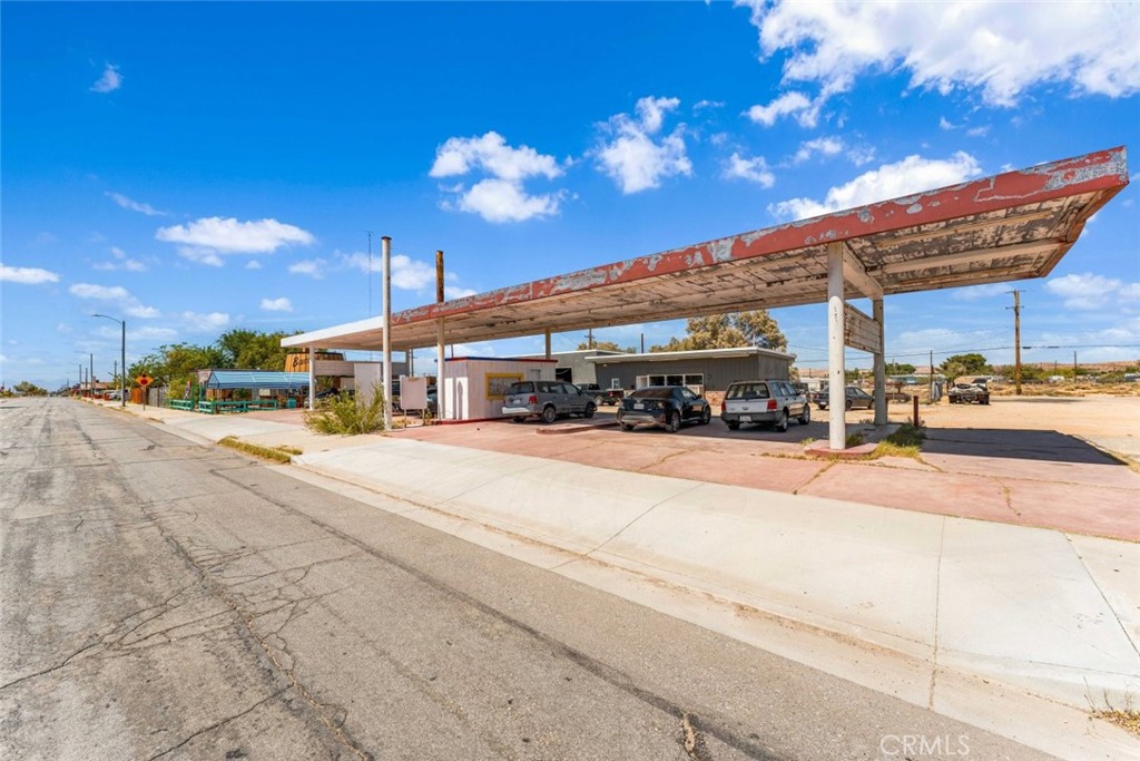 main property photo 19