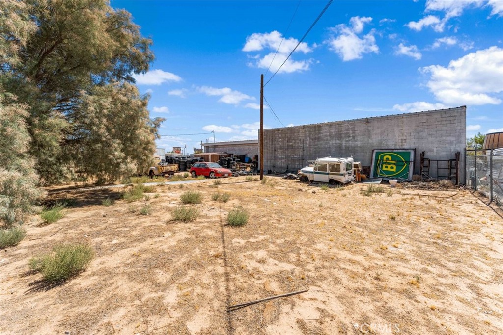 main property photo 23
