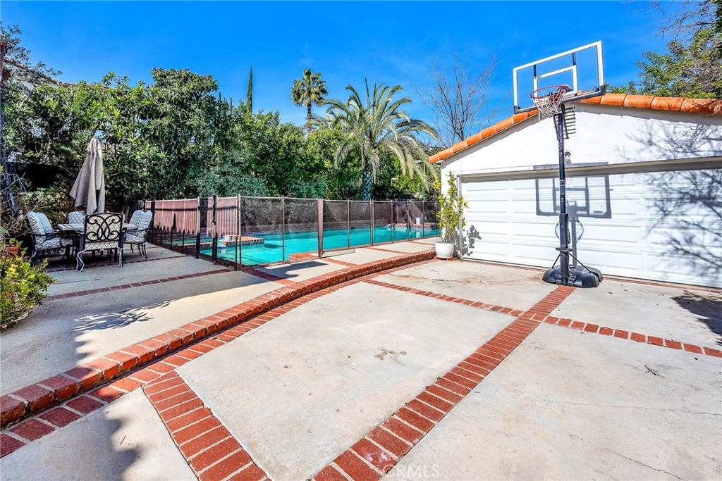 main property photo 58