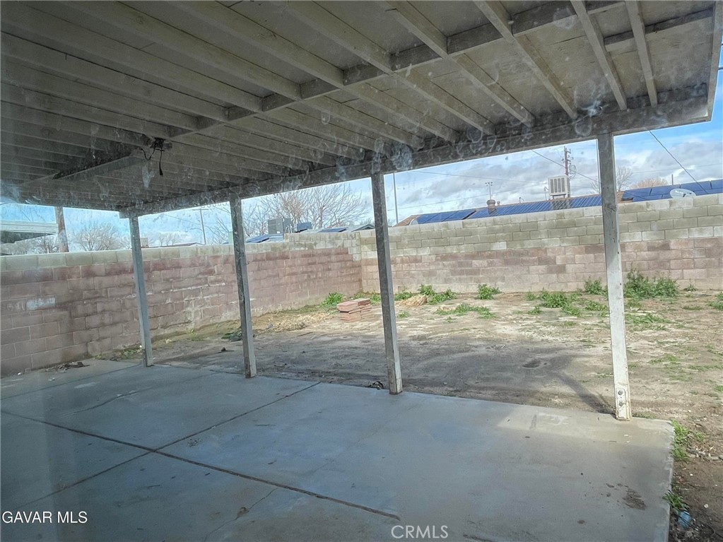 main property photo 8