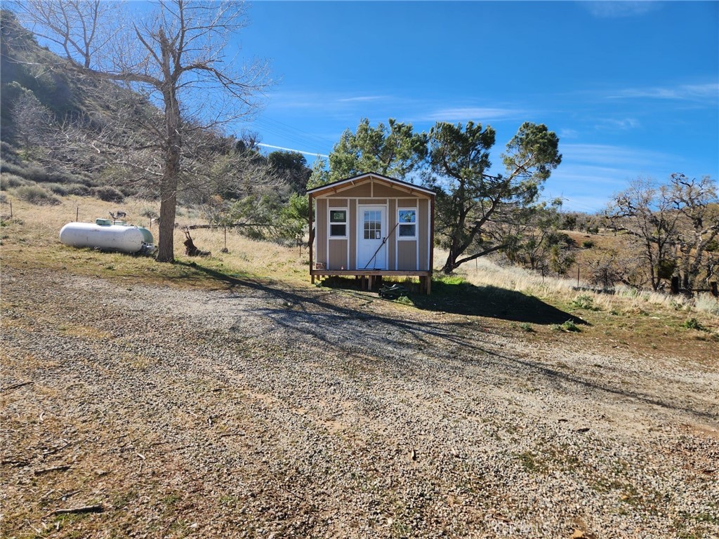 main property photo 13