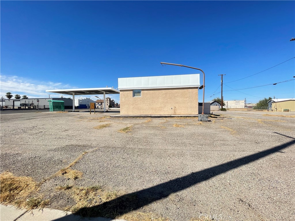 main property photo 14