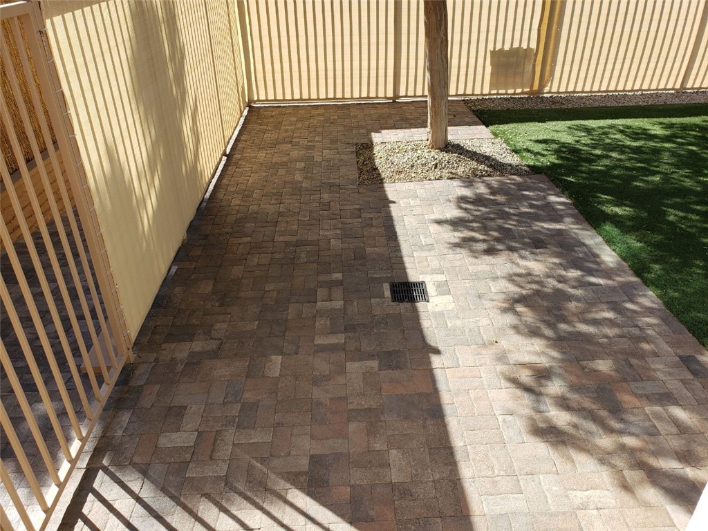main property photo 40