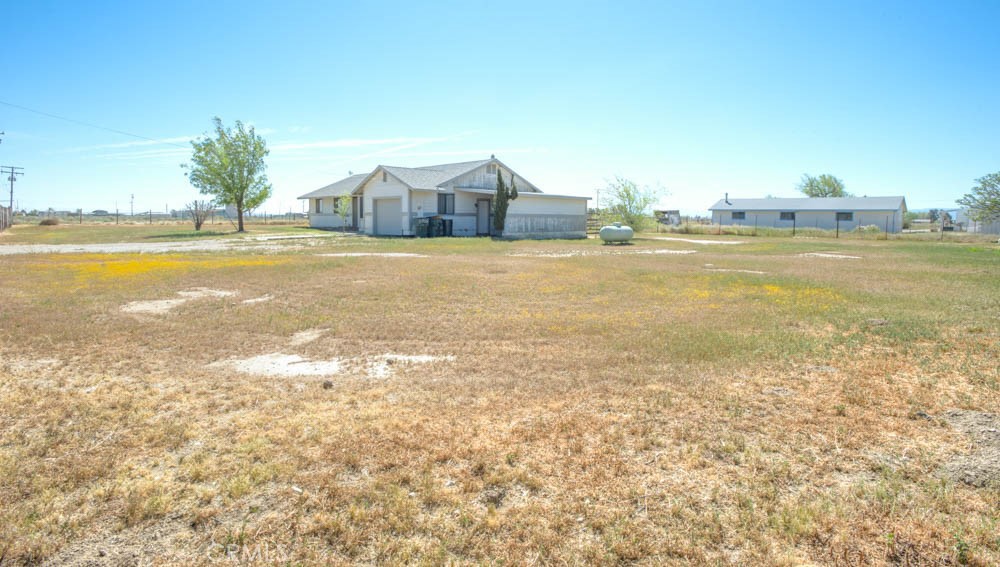 main property photo 25