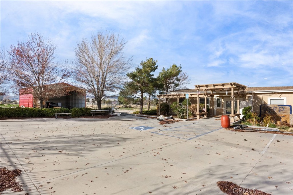 main property photo 9