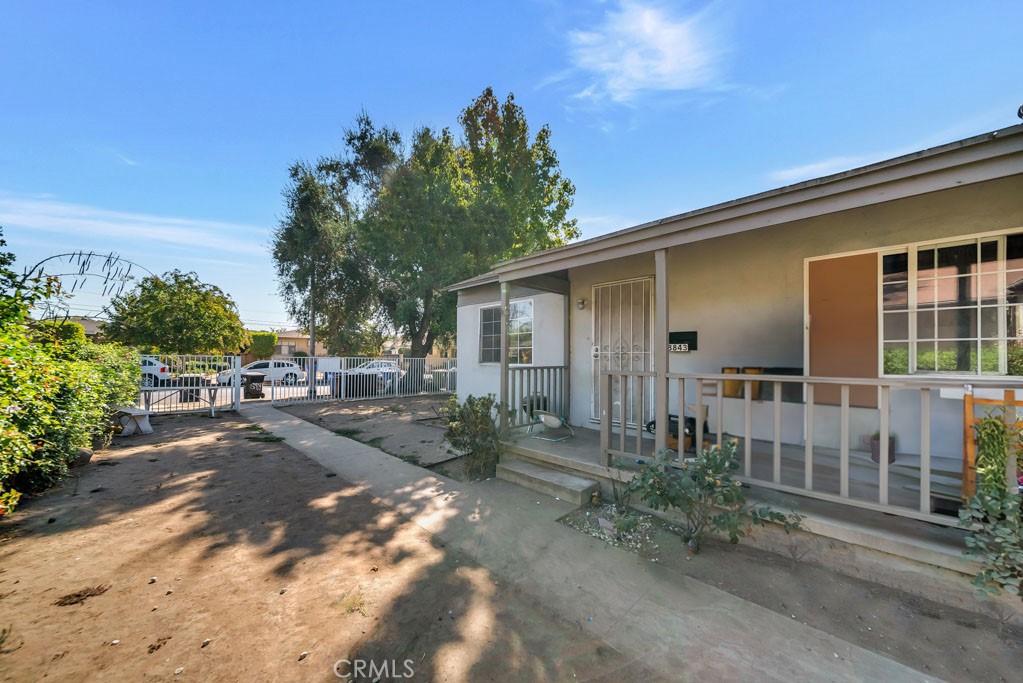 main property photo 9