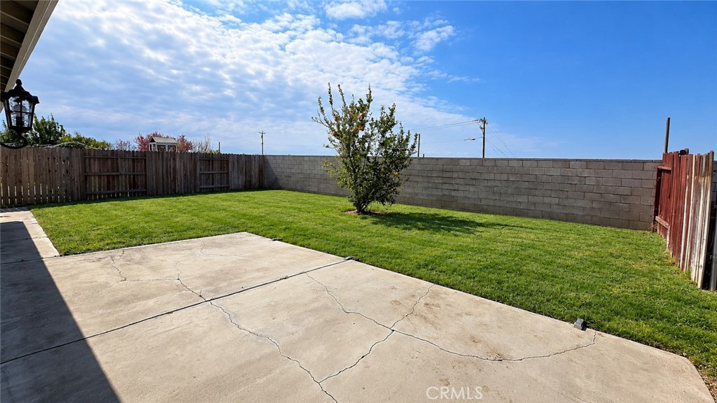 main property photo 17
