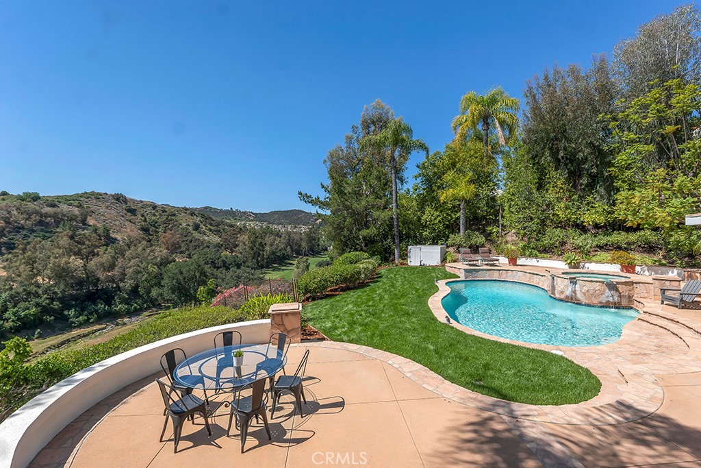 main property photo 50
