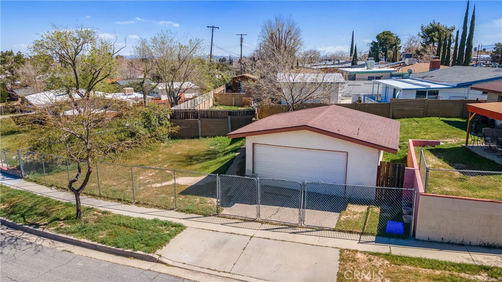 main property photo 19