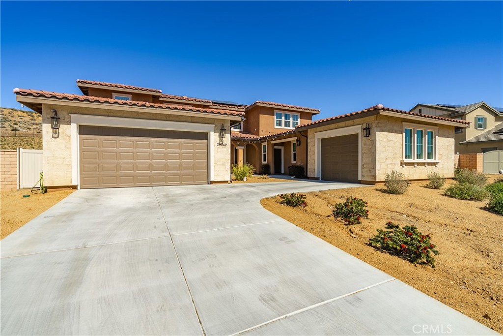 main property photo 74