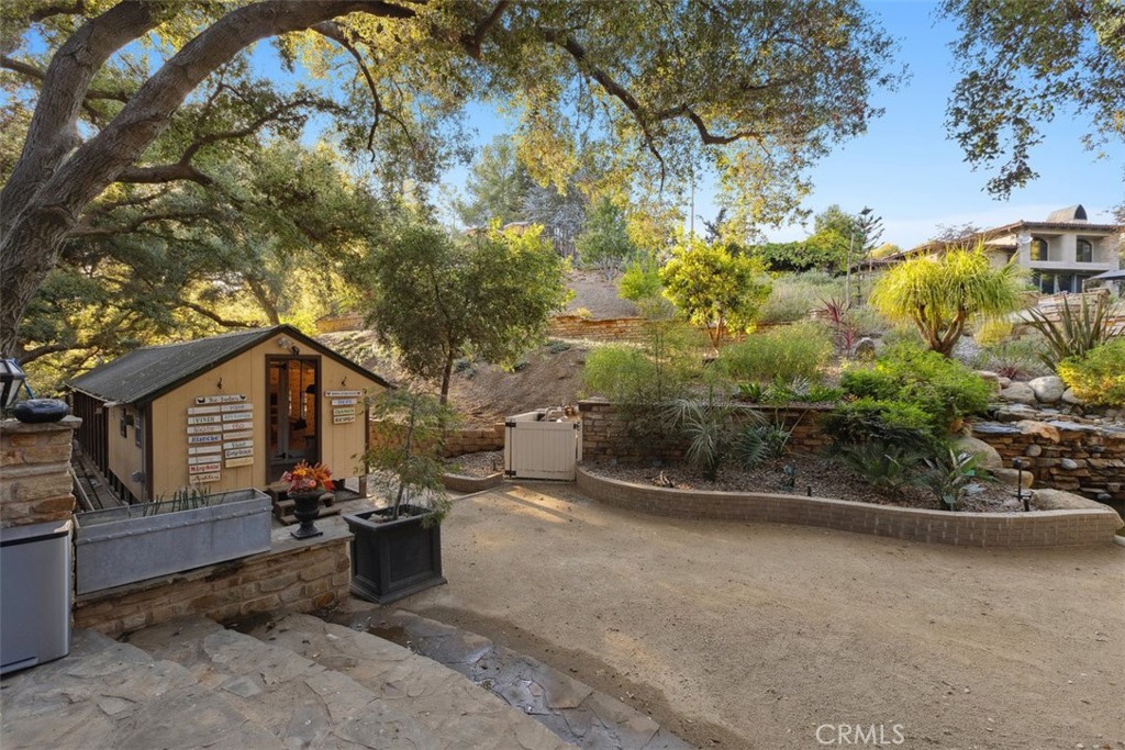 main property photo 51