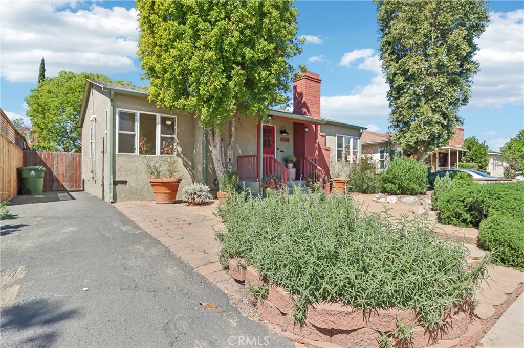 main property photo 31