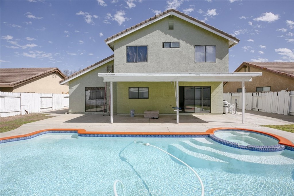 main property photo 20