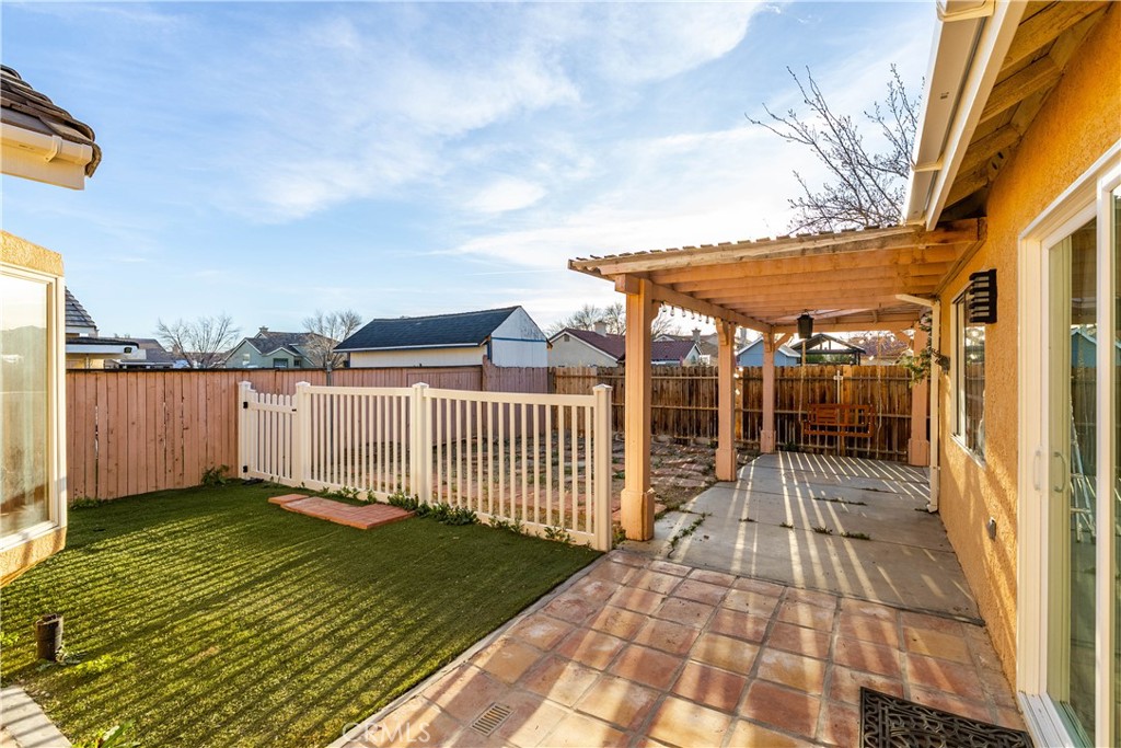 main property photo 29