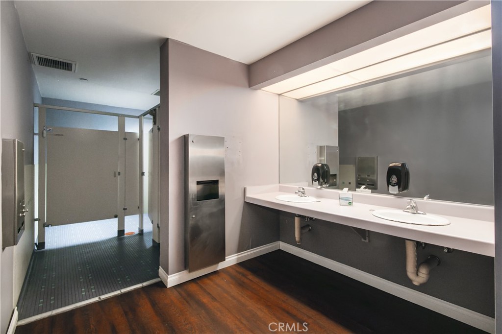 main property photo 58