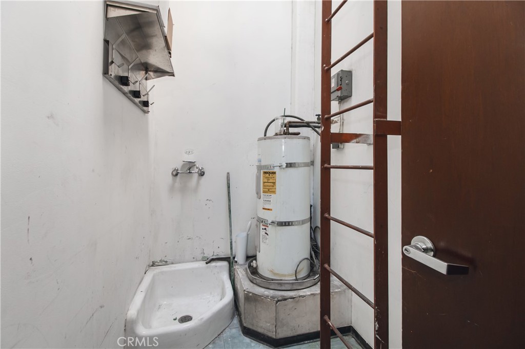 main property photo 60