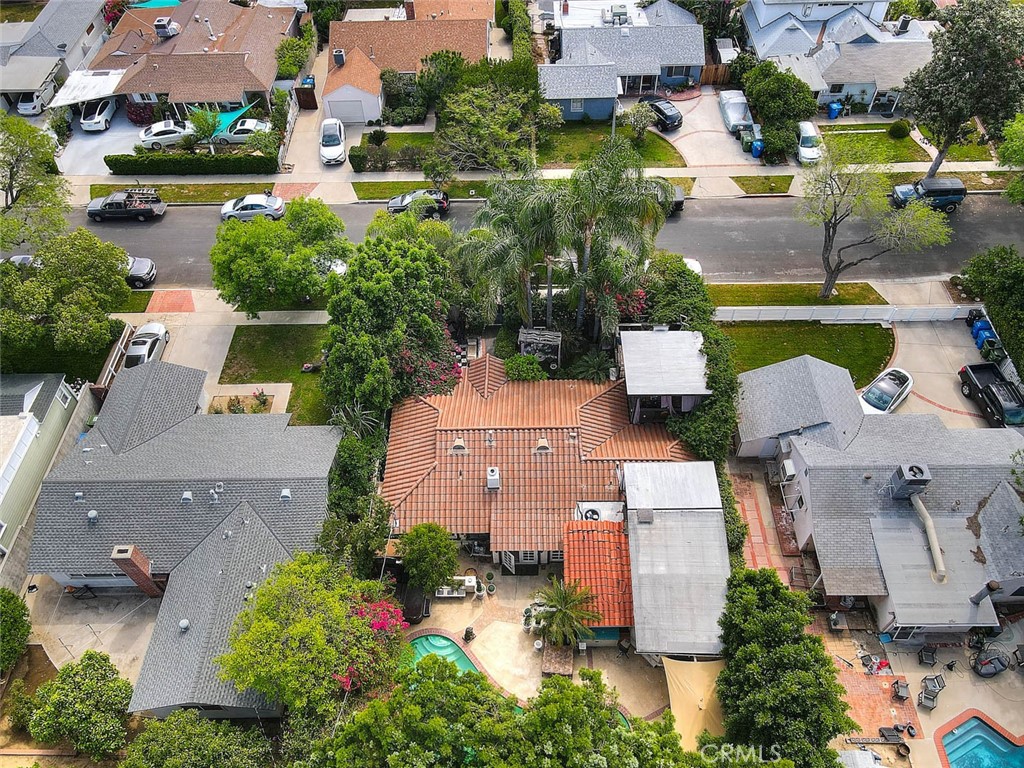 main property photo 51