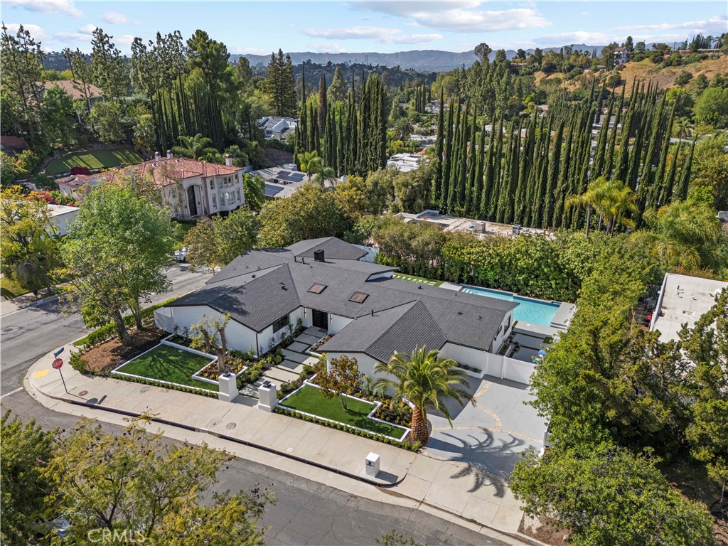 main property photo 67