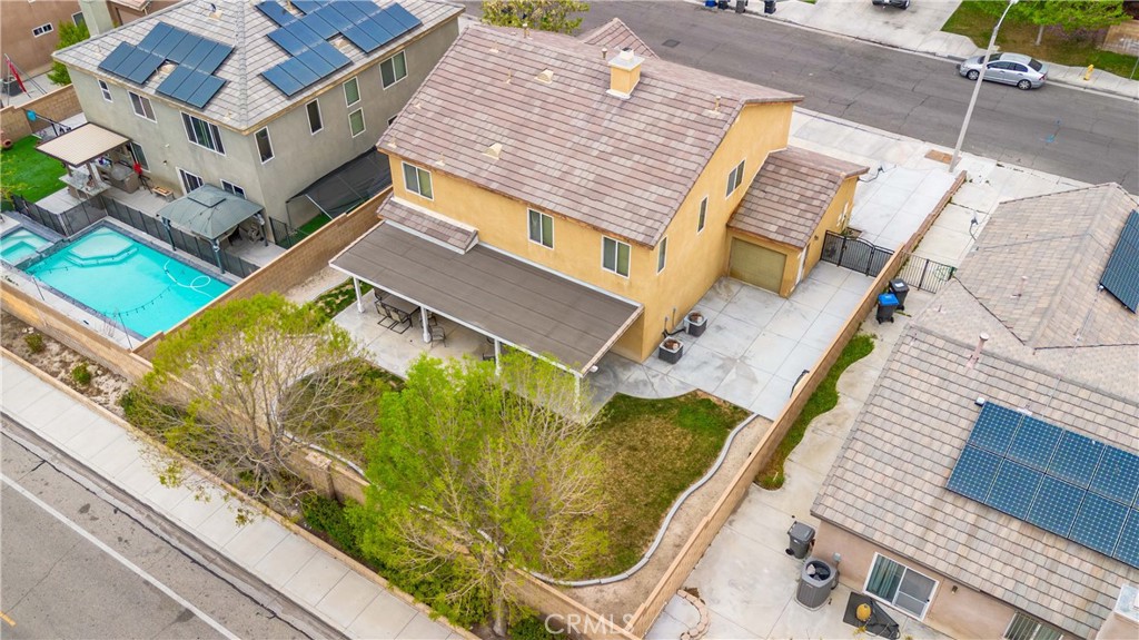 main property photo 37