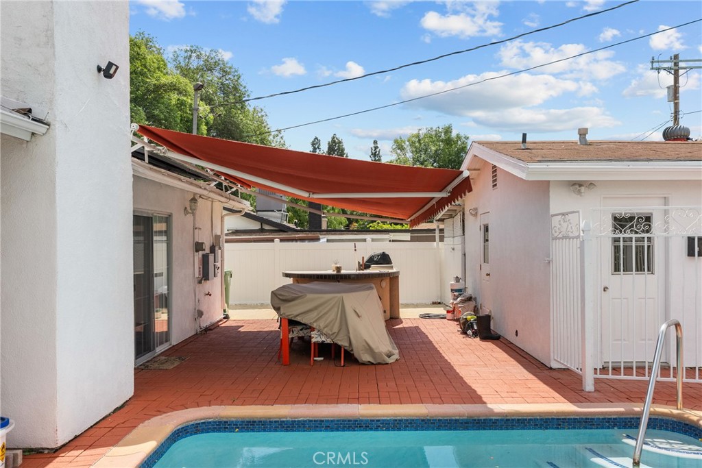 main property photo 59