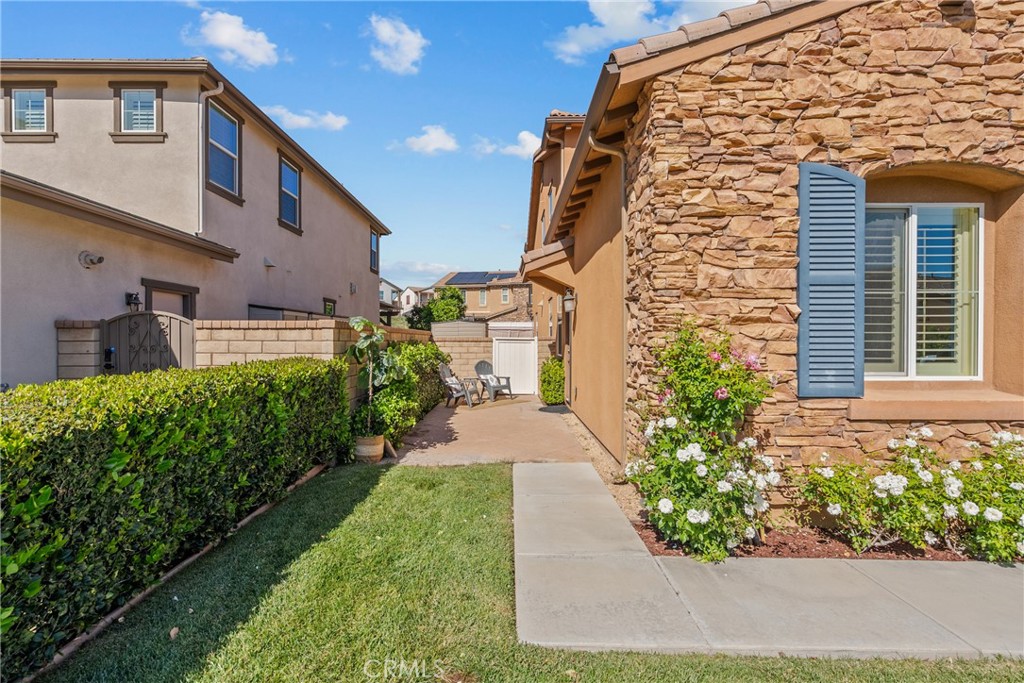 main property photo 41