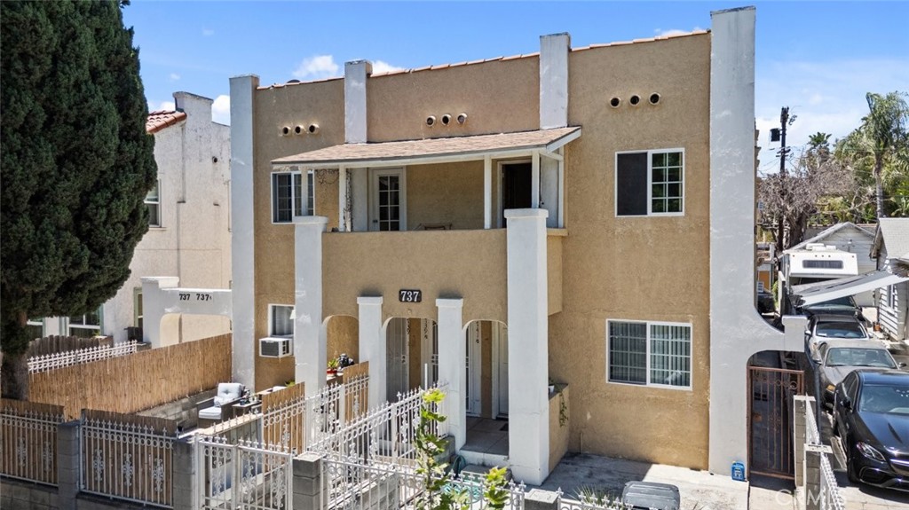 main property photo 12