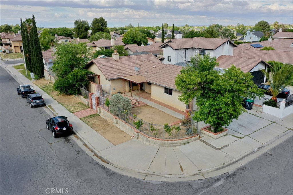 main property photo 3