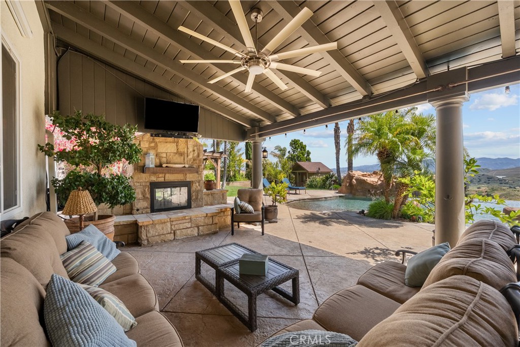 main property photo 46