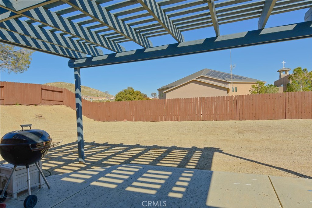 main property photo 11