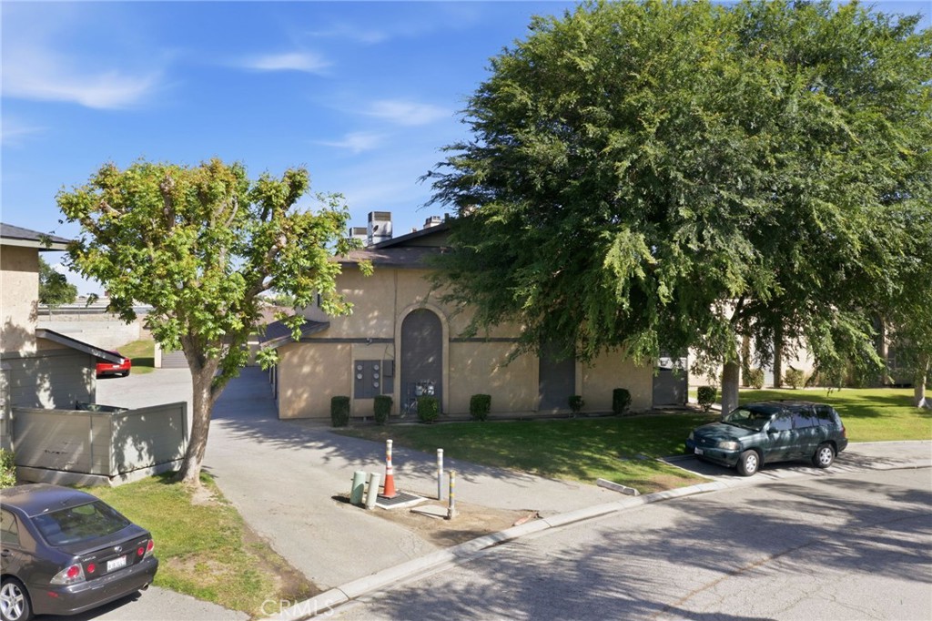 main property photo 27