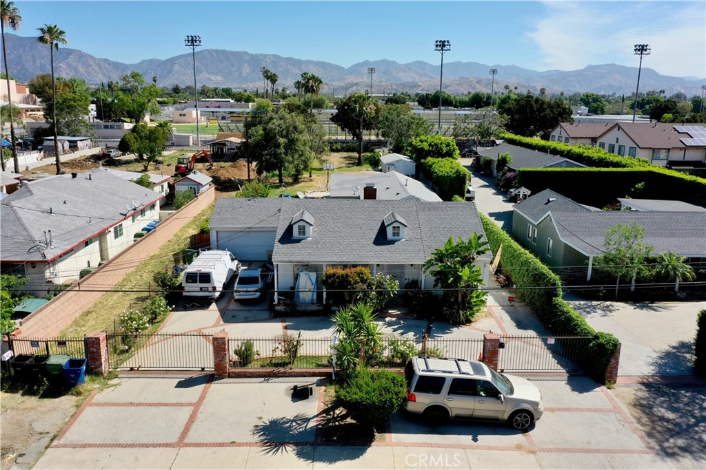 main property photo 16