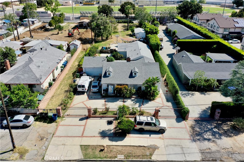 main property photo 17